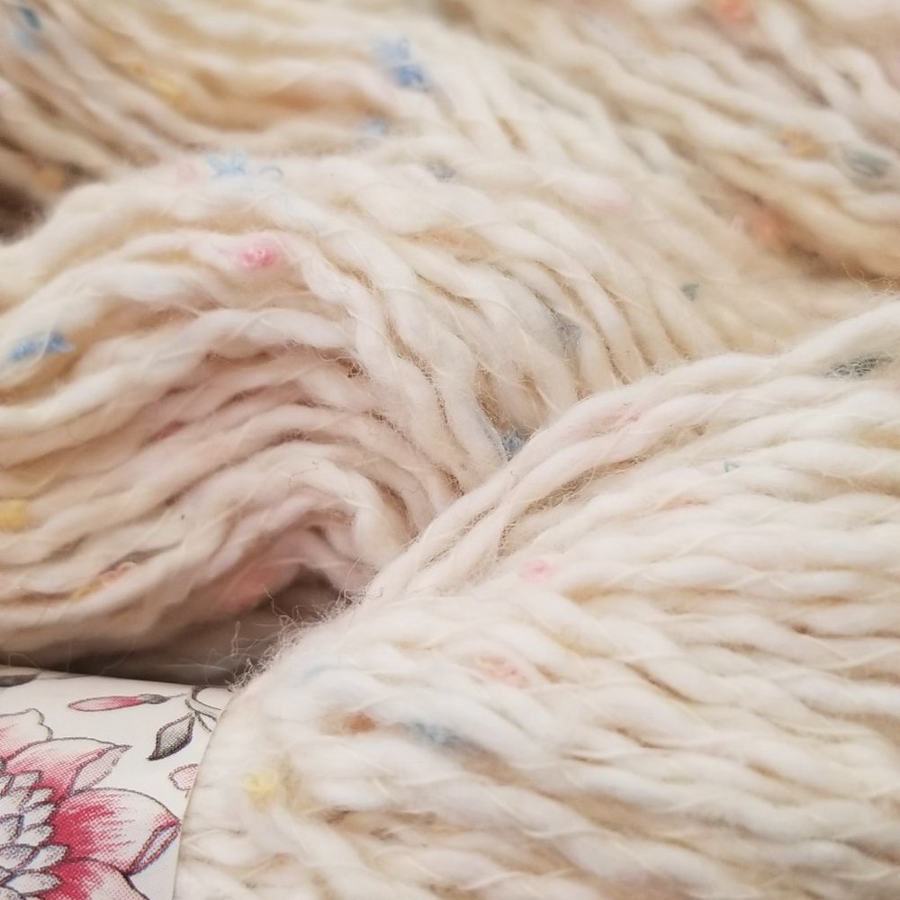 Cotton boucle Tweed Handwoven Fingering Yarn 269g 1.076 yards - Picture 2 of 3